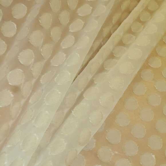 Beacon Hill Colombier Linen Drapery Sheer Fabric - Picture 4 of 7